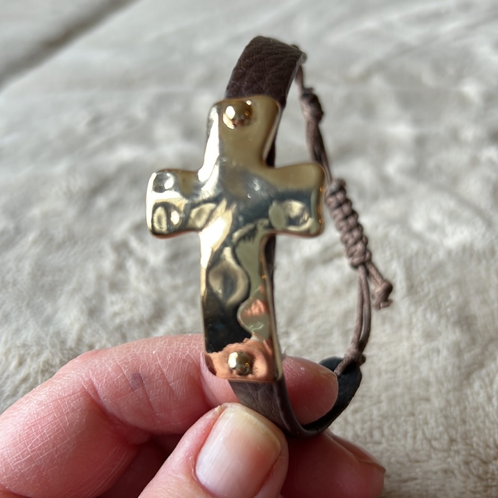 Cross bracelets. - Picture 2 of 4
